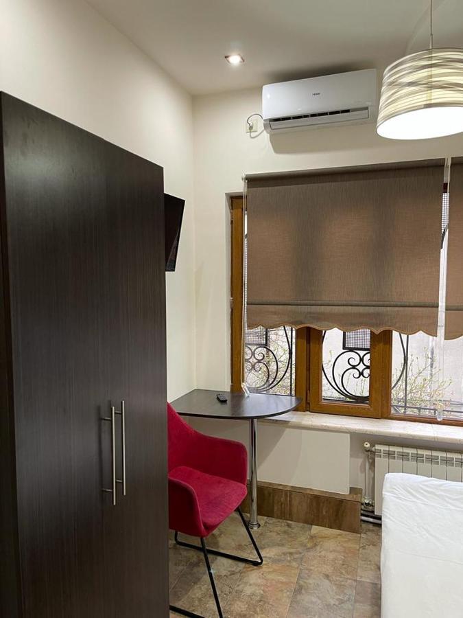 Yerevan Hostel Esterno foto