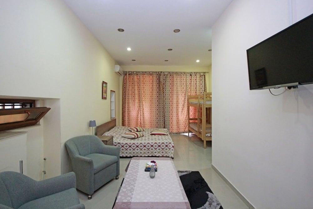 Yerevan Hostel Esterno foto
