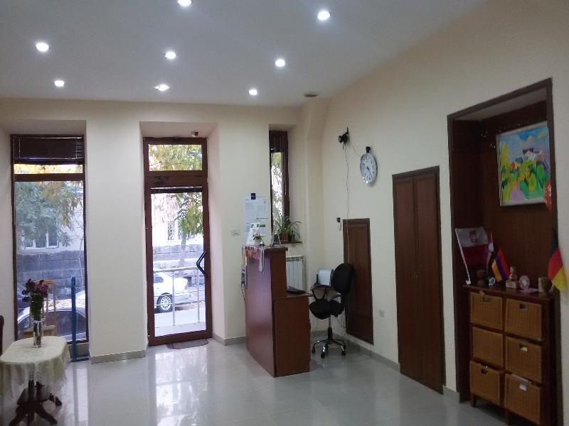 Yerevan Hostel Esterno foto